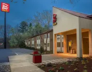 Red Roof Plus+ South Deerfield - Amherst Hotels in Shelburne