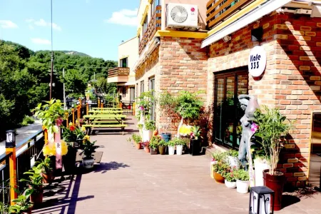 Gongju Sangsin Valley Pension Отели в г. Конджу