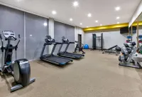 La Quinta Inn & Suites by Wyndham Terrell - Gym