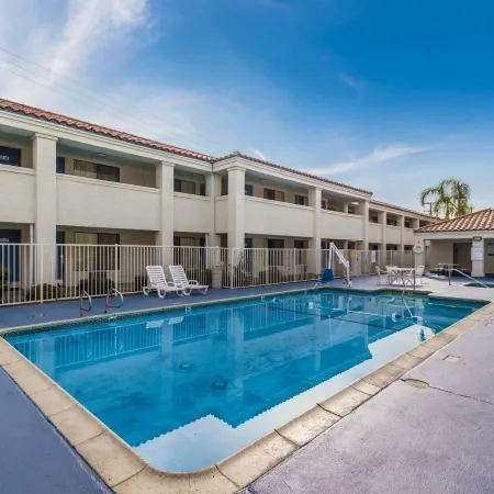 Motel 6 Hemet, CA