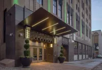 Tulsa Club Hotel, Curio Collection by Hilton - Airport Shuttle