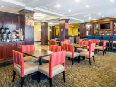 Comfort Suites at Woodbridge Hoteles en Avenel