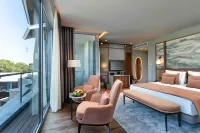 Rixos Sungate - the Land of Legends Access