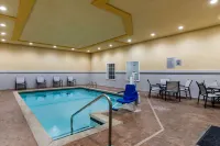 Comfort Inn & Suites Hotels in Claremore