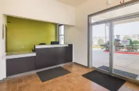 Studio 6 Tyler, TX - Pet friendly