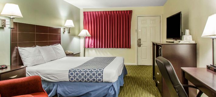 Rodeway Inn Hotels in Groton