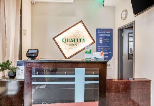 퀄리티 인 니어 선셋 파크