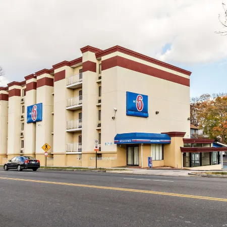 Motel 6 Washington, DC