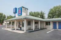 Motel 6 Fallon, NV - Uima-altaat