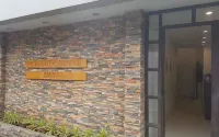 Central Plaza Hotel