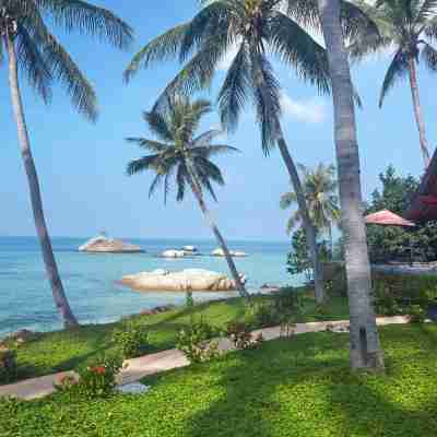 Kupu Kupu Phangan Beach Villas & Spa Hotel Exterior