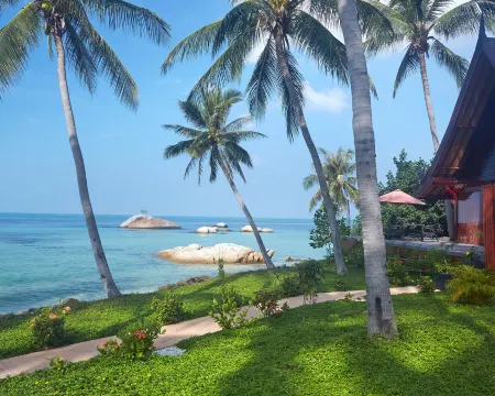 Kupu Kupu Phangan Beach Villas & Spa Отели рядом с достопримечательностью «Пханган»