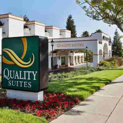 Quality Suites Downtown San Luis Obispo Hotel Exterior