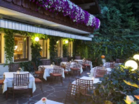 Hotel St. Anton Hotéis em Fie