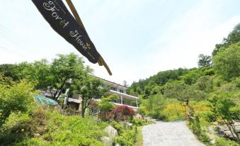 Gapyeong Fore House Pension