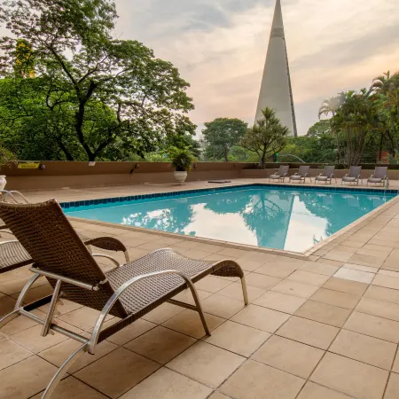 Hotel Deville Prime Maringá
