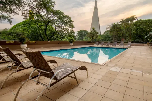 Hotel Deville Business Maringá