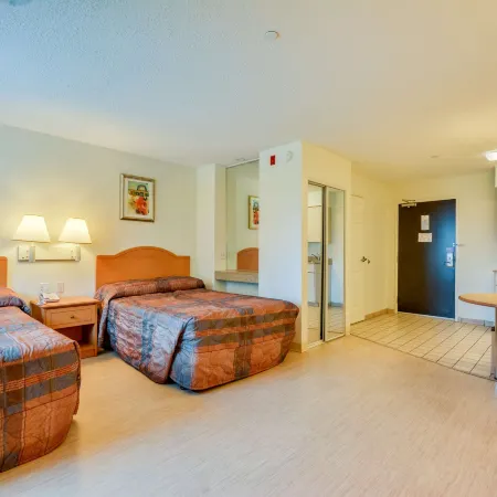 Motel 6 Biloxi, MS - Beach