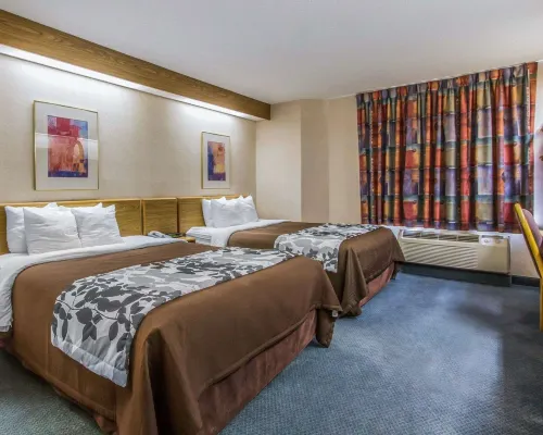 Rodeway Inn Hotels in Dodge County