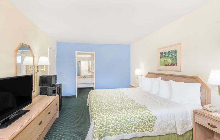 Days Inn by Wyndham Deming