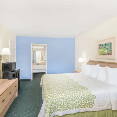 Days Inn by Wyndham Deming