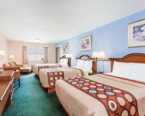 수퍼 8 바이 윈덤 그린즈버러 블랜드우드 주변 호텔