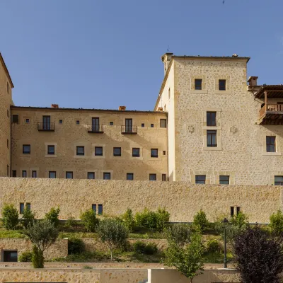 Áurea Convento Capuchinos by Eurostars Hotel Company Hotels near Fuencisla Arch