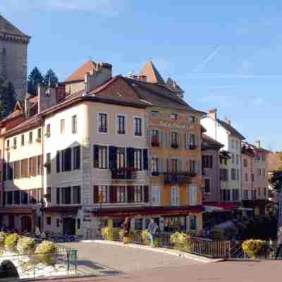 Hotel du Palais de l'Isle Annecy Hotel Exterior