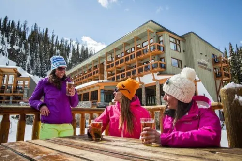 Sunshine Mountain Lodge Hotel a Improvement District No. 9