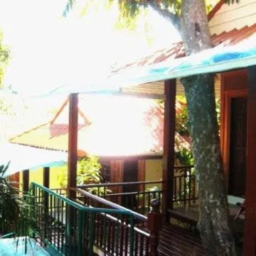 JJ Bungalow Hotels near Koh Phi Phi (Laemtong Beach)
