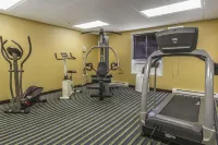 Comfort Inn & Suites - نادي رياضي