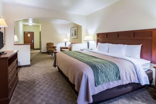 Baymont Inn & Suites by Wyndham Glen Rose Hotels in Glen Rose