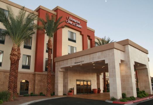 4. 햄프턴 인 & ..