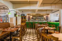 Hotel Jewel of Chembur - Bed and Breakfasts