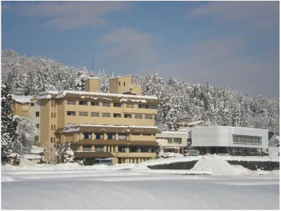 Hotel Kinomezaka Hotel dekat JR Shiozawa station