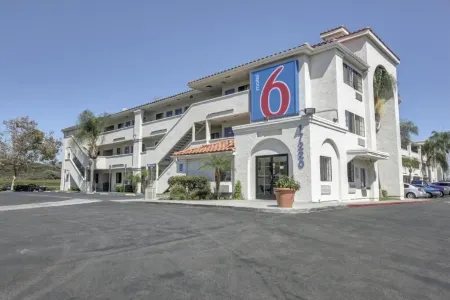 Motel 6 Bellflower, CA - Los Angeles Отели в г. Парамаунт