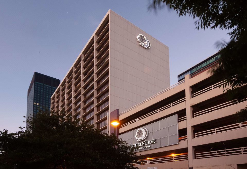 DoubleTree by Hilton Hotel Cleveland Downtown - Lakeside