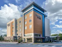 Fairfield Inn & Suites Virginia Beach Town Center Hotels near Thoroughgood House