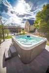 Le Petit Nançay - Hot Tub