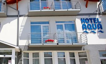 Hotel Aqua - Housity