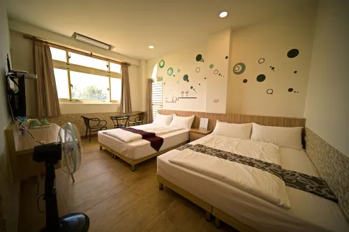 嚨口秘境觀海民宿