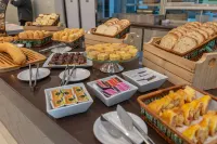 Comfort Suítes Vitória - Frühstück