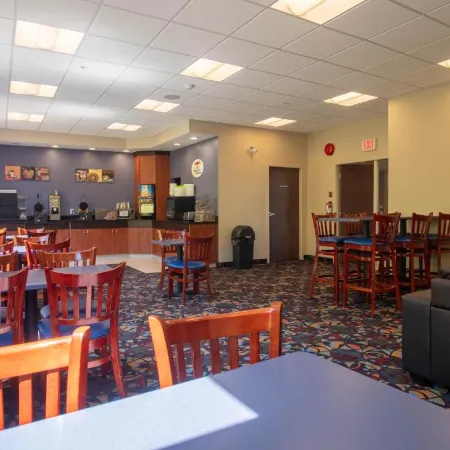 Super 8 by Wyndham Kamloops on the Hill