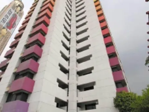 バイヨークスイート バイヨーク・タワーII周辺のホテル