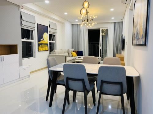 Sunrise City 3 Bed Room