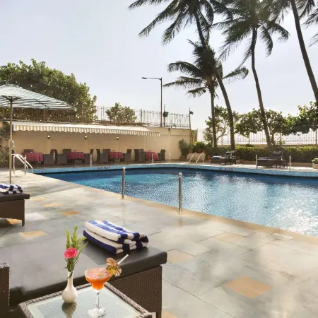 Ramada Plaza by Wyndham Palm Grove