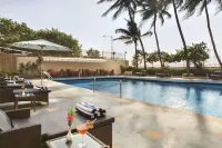 Ramada Plaza by Wyndham Palm Grove - pantai