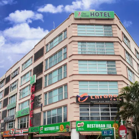 One Avenue Hotel Отели рядом с достопримечательностью «Станция MRT Taman Tun Dr Ismail »