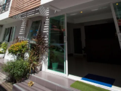 ヌーボー ゲストハウス