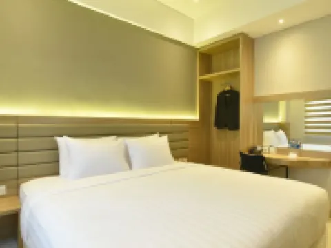 Grass Inn Hotel Solo Hotels in Grogol